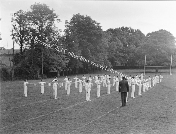 AT FETE FOR NEW SCHOOLS